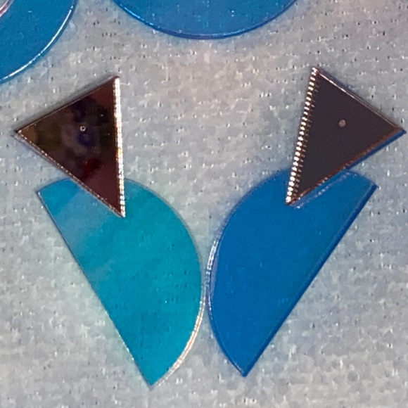 Brand New Geometric Iridescent Statement Earrings Cool, Fun Half ⭕️ &🔺🔻Shapes - Picture 8 of 8
